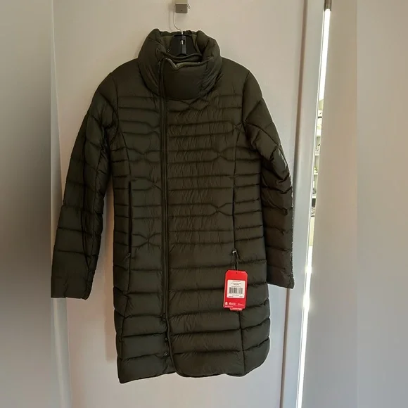 Women’s Down North Face winter coat, brand new with tags. Size small - Picture 2 of 15